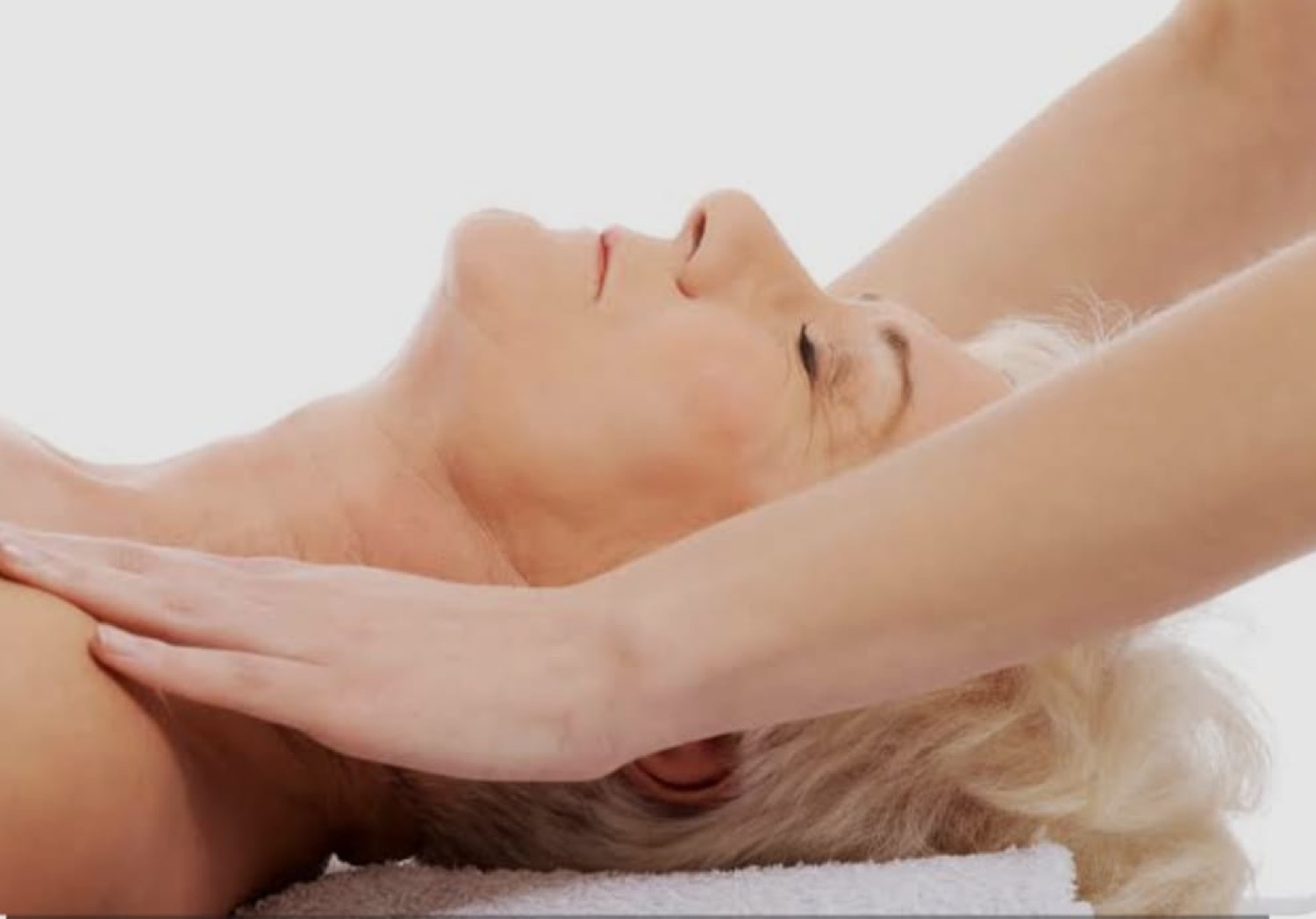 Massagem facial terapêutica