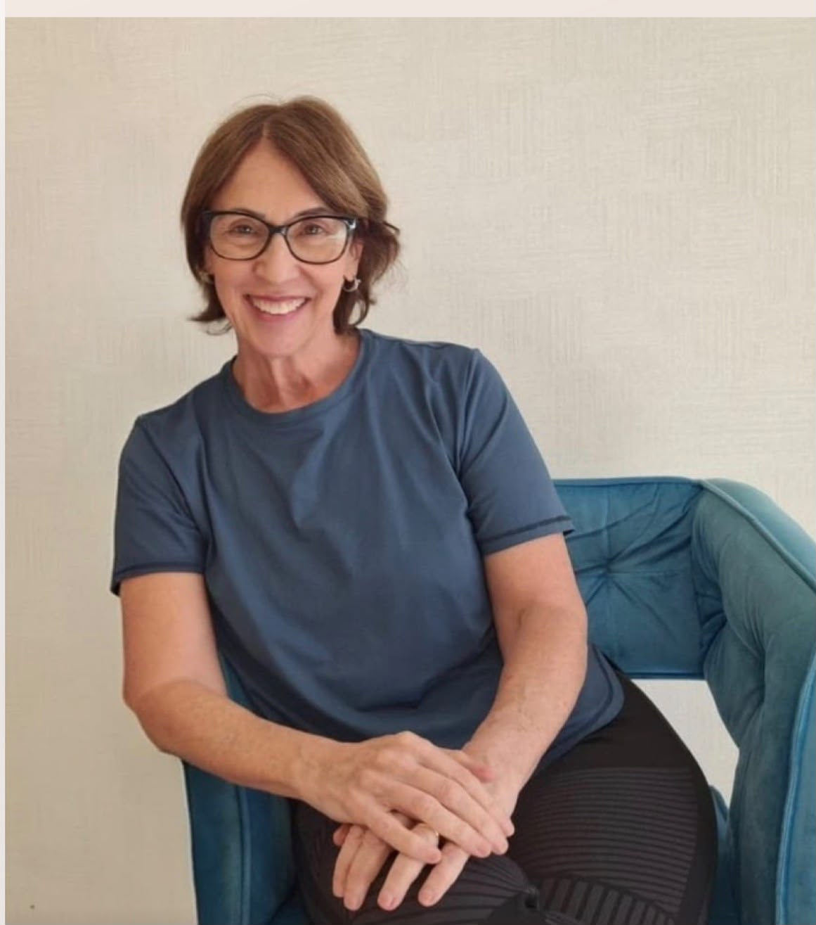 Rosana Ades, massoterapeuta, em um momento de acolhimento